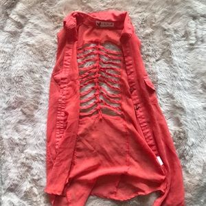 Sleeveless ribbed back blouse